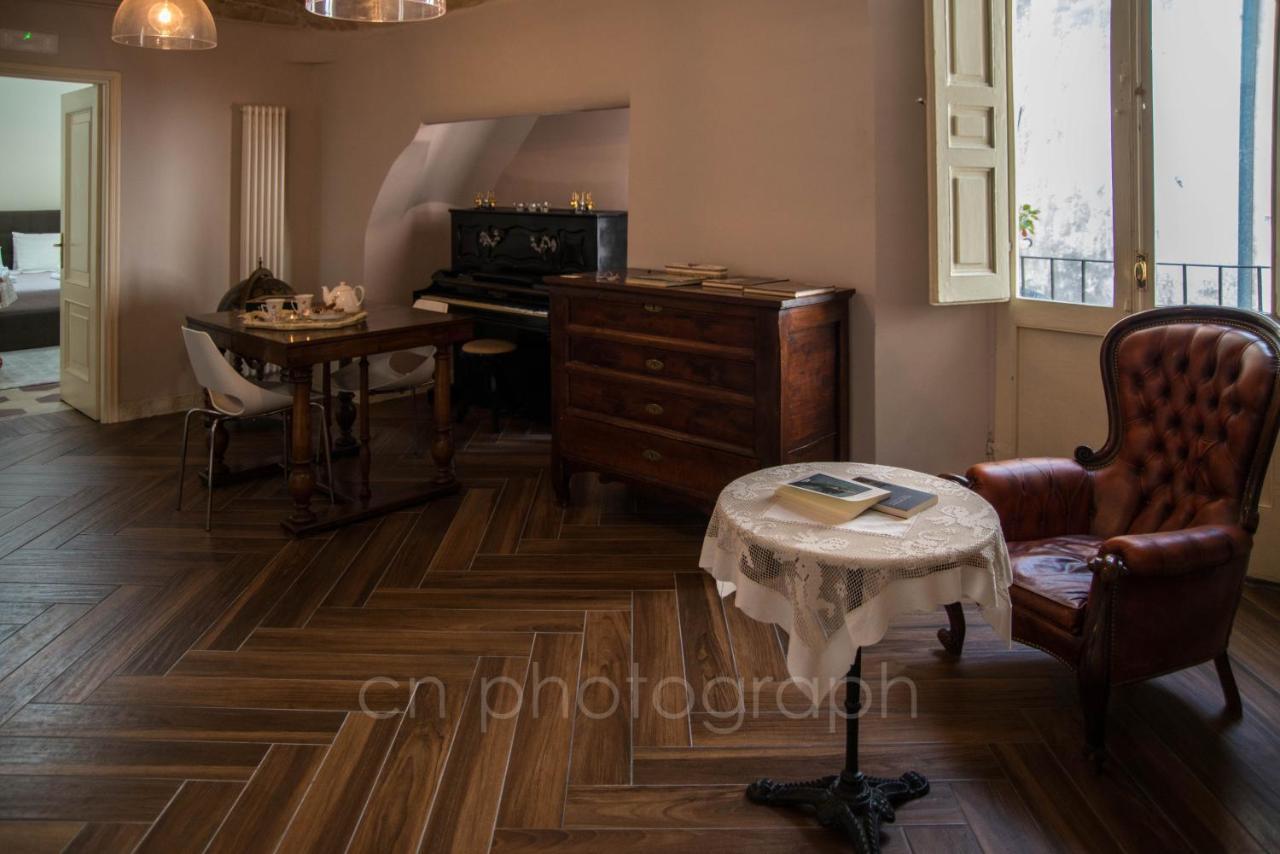 La Dimora Del Falconiere - Luxury Suites Sulmona Exterior foto